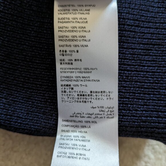 Canada Goose Arctic Toque - Merino Wool - Beanie, Navy Heather - Picture 8 of 8